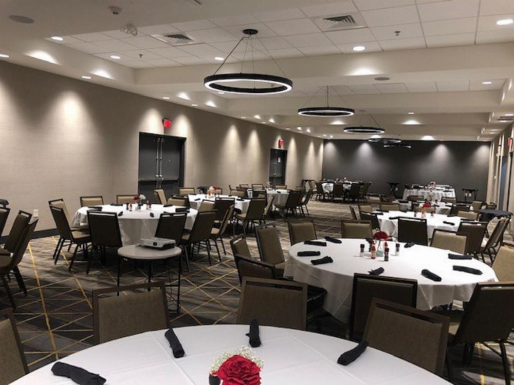 Holiday Inn & Suites - Fayetteville W-Fort Bragg Area Image 11