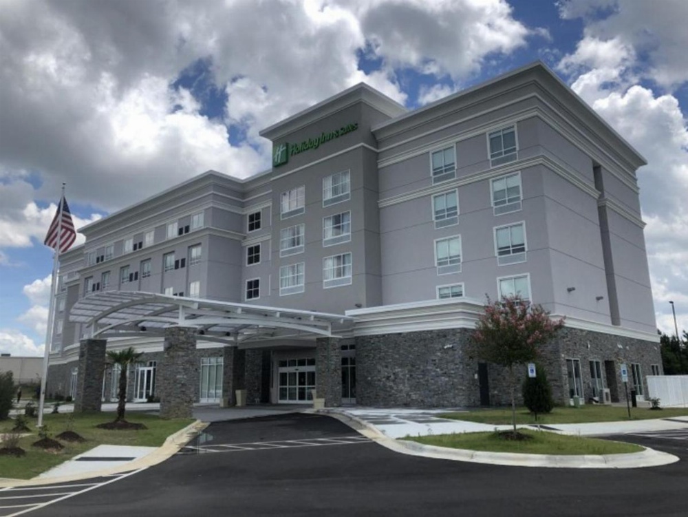 Holiday Inn & Suites - Fayetteville W-Fort Bragg Area Image 13